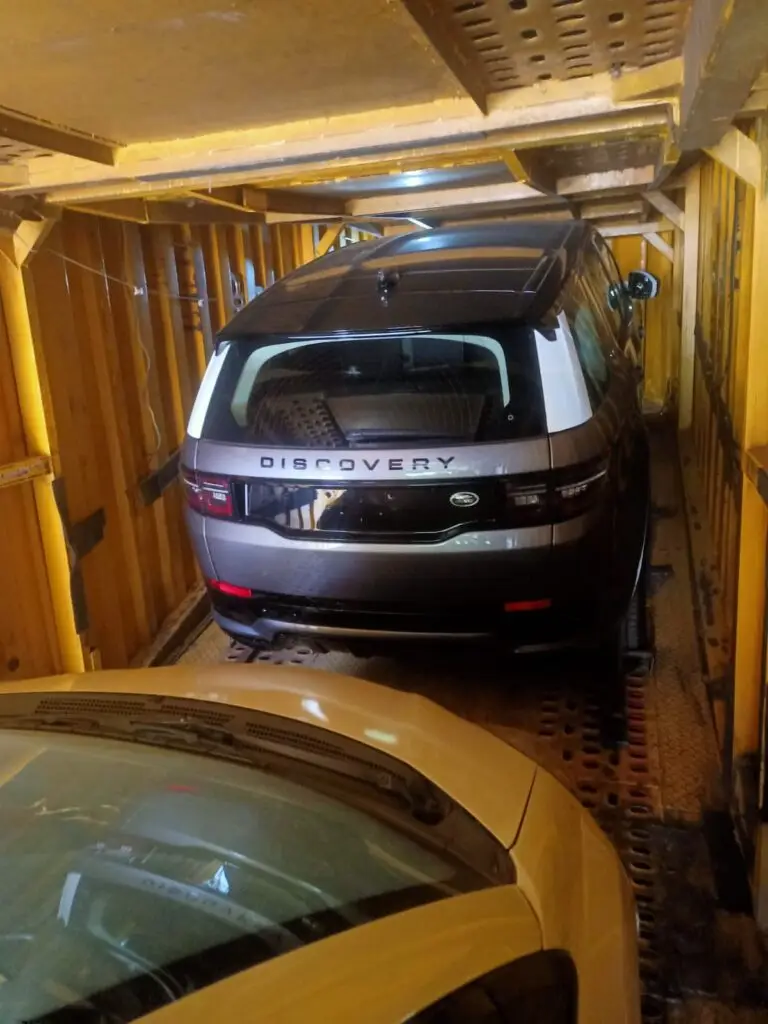 Car Transport Pune to Gandhidham